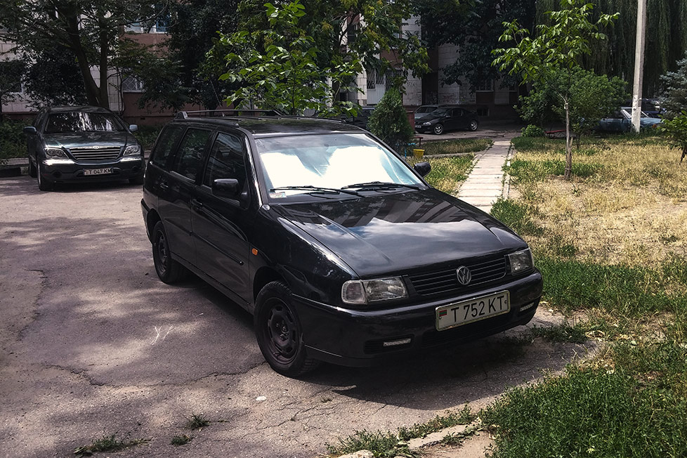 Автомобиль - нарушение правил стоянки