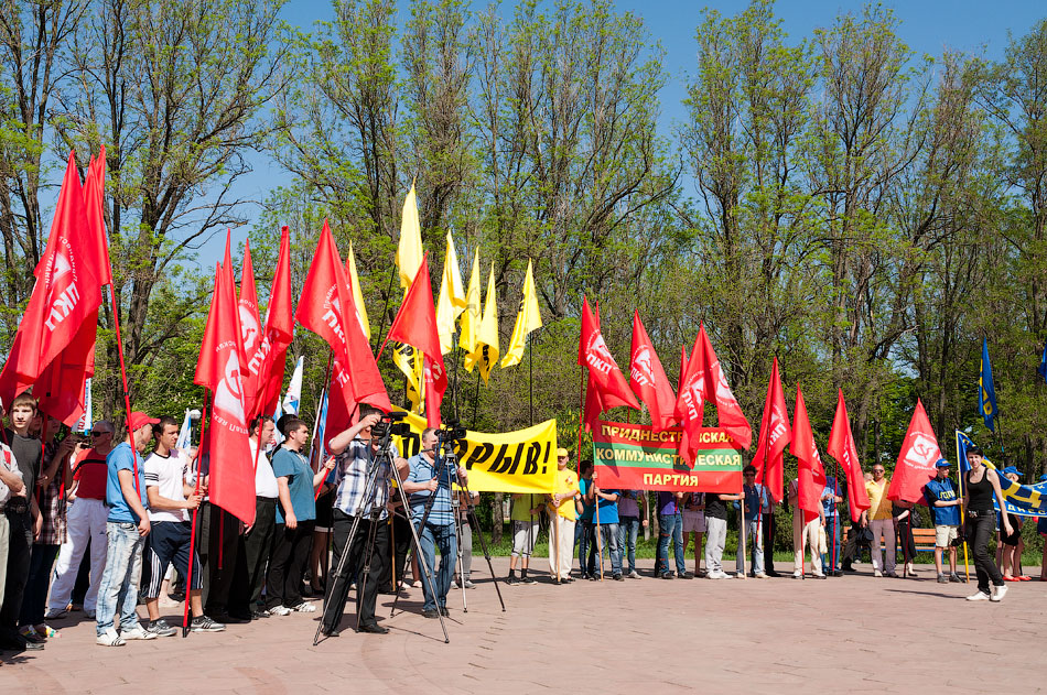 Первомайский митинг в Тирасполе (16) Первомайский митинг в Тирасполе, парк Победы (16)