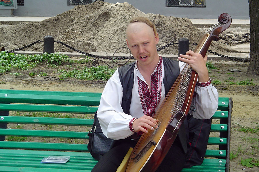 Гарный украинский хлопчик